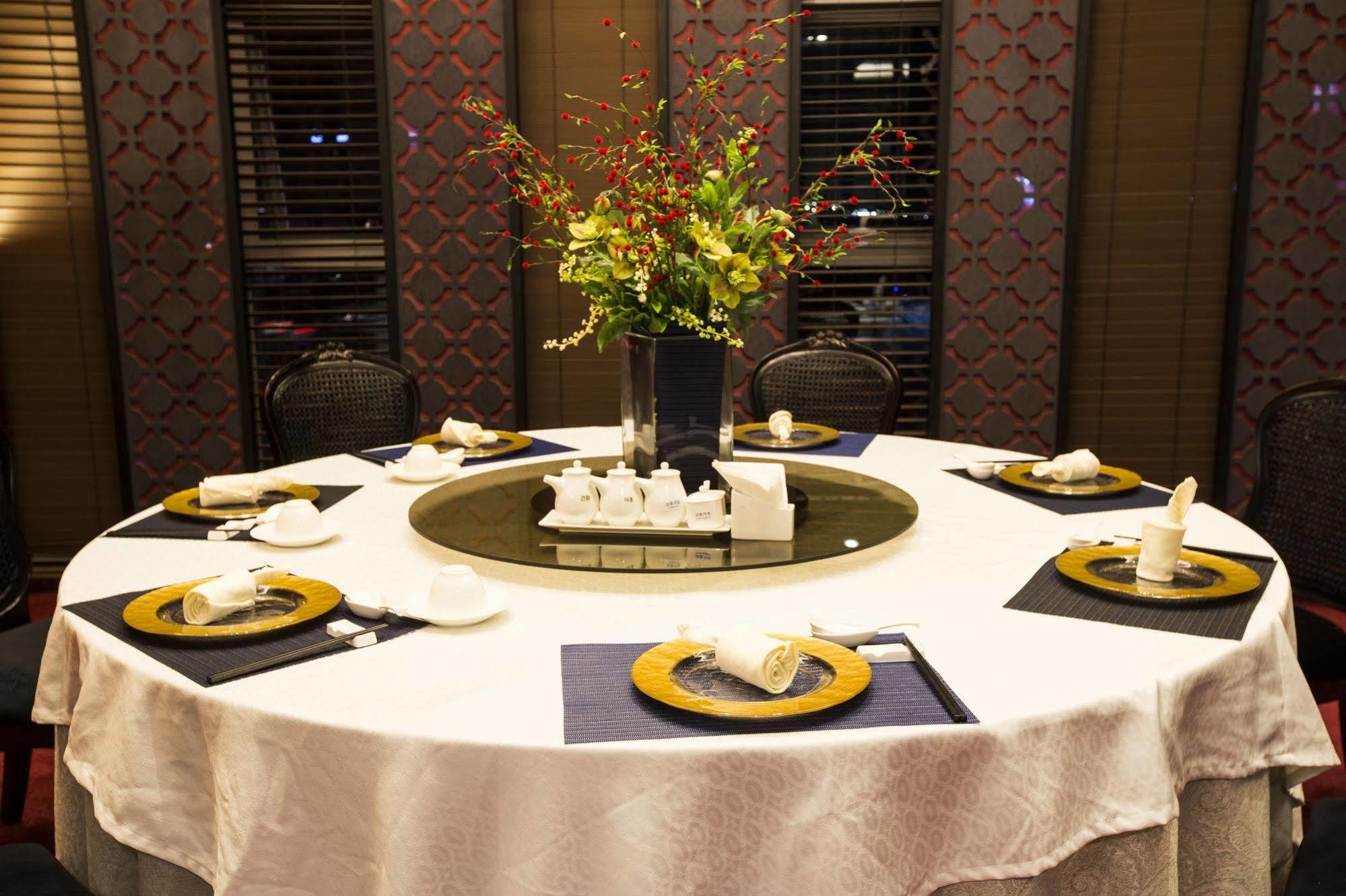 I Square Hotel Gimhae Luaran gambar